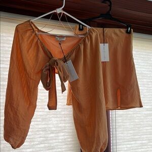 Vici x summer Diane apricot Two-Piece Set with Tie-Front Top